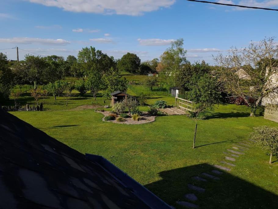 Chambre Dans Un Ecrin De Verdure Angrie Exterior photo